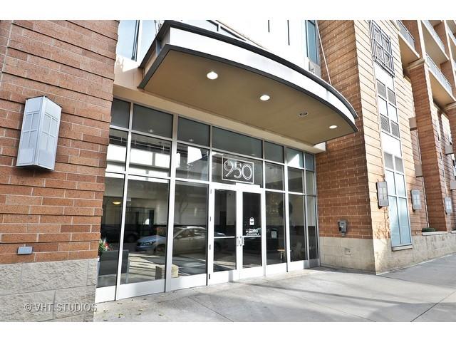 950 W Monroe St. #614, Chicago, IL 60607
