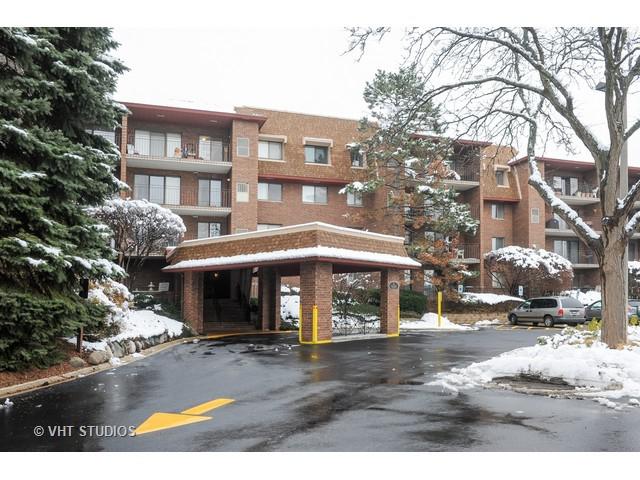 101 Old Oak Dr. #414, Buffalo Grove, IL 60089
