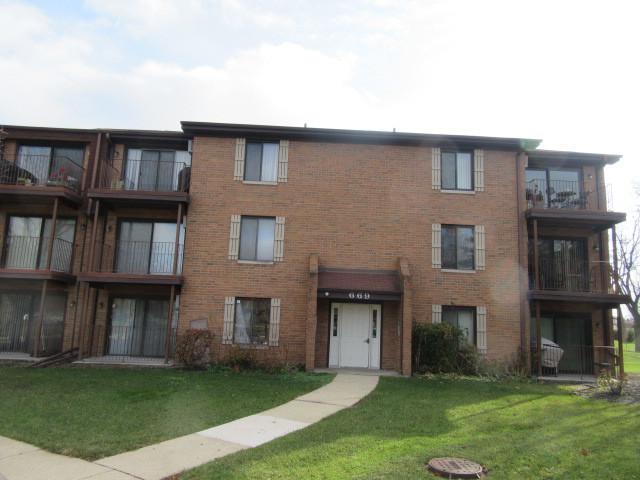 669 N Briar Hill Ln. #1, Addison, IL 60101