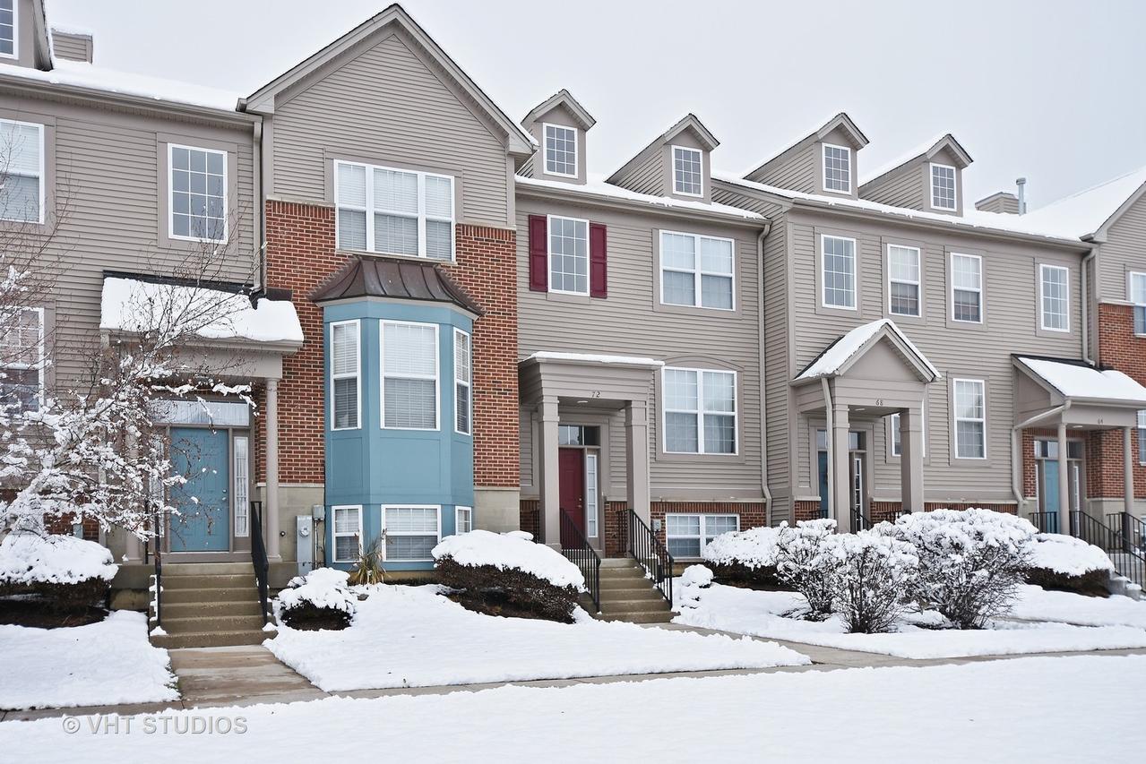 72 Village Station Ln., Grayslake, IL 60030