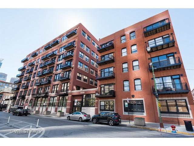226 N Clinton St. #207, Chicago, IL 60661