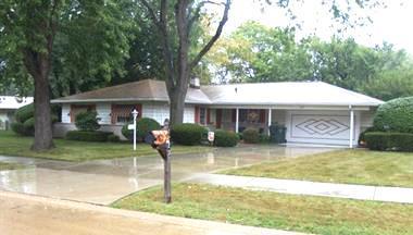 1223 White Mountain Dr., Northbrook, IL 60062