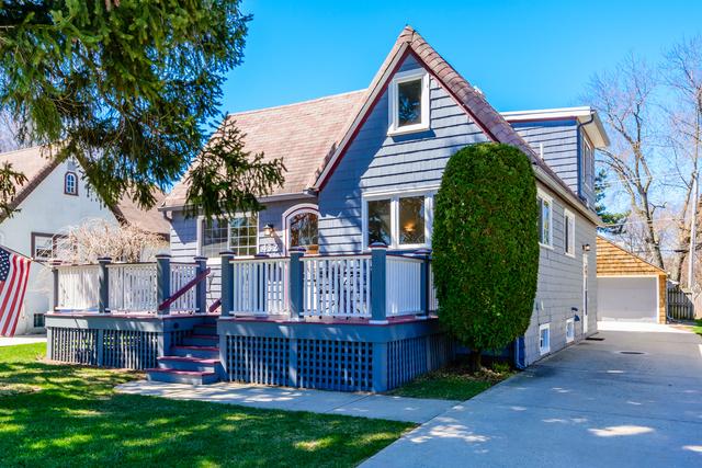 432 9th Ave., La Grange, IL 60525