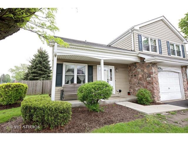 25w007 Keswick Ln., Naperville, IL 60540