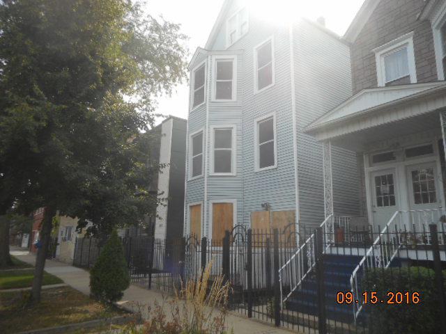 3611 W Wolfram St., Chicago, IL 60618