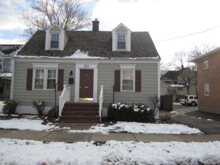 321 Washington St., Barrington, IL 60010