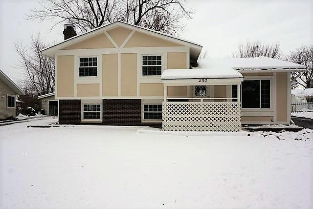 257 Butternut Dr., Bolingbrook, IL 60440