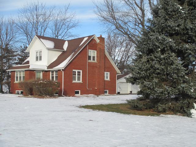 27185 2670 North Ave., Lamoille, IL 61330