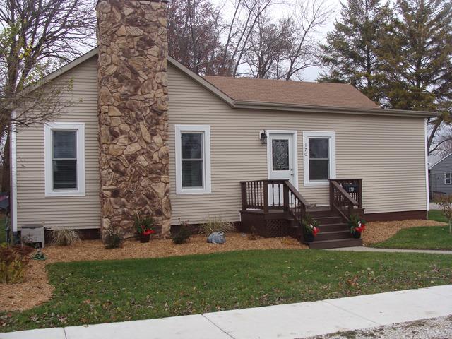 170 W Maple St., Coal City, IL 60416