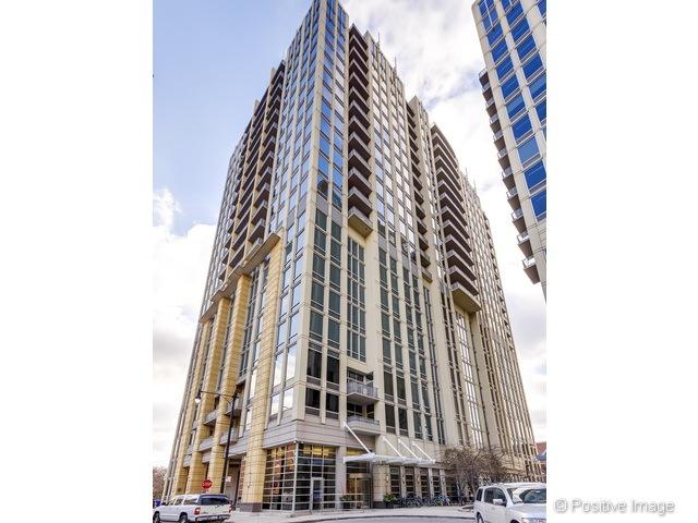 700 N Larrabee St. #1105, Chicago, IL 60610