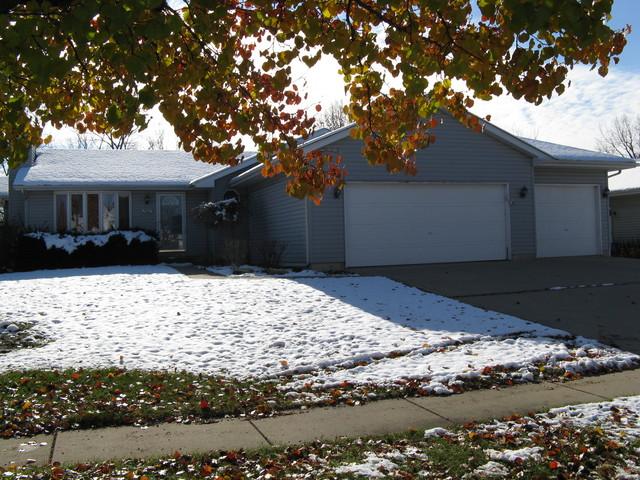 2912 Facel Vega Dr., Joliet, IL 60435