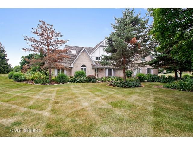 19 Steeplechase Dr., Hawthorn Woods, IL 60047