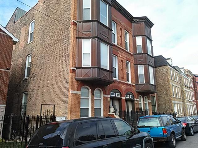 714 N Throop St. #1R, Chicago, IL 60642