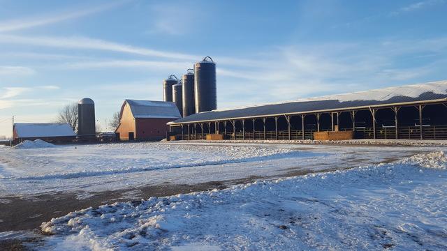 9525 North Grove Rd., Sycamore, IL 60178