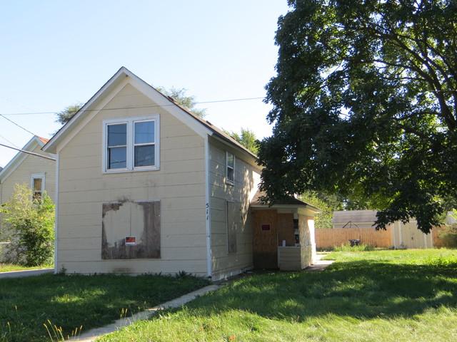 511 7th Ave., Aurora, IL 60505