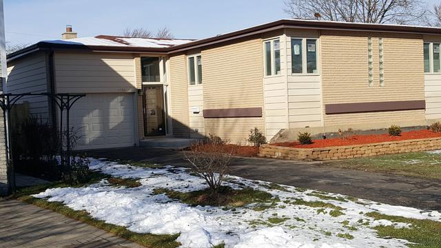 9758 N Huber Ln., Niles, IL 60714