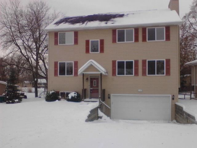 1125 Northshore Dr., Wauconda, IL 60084
