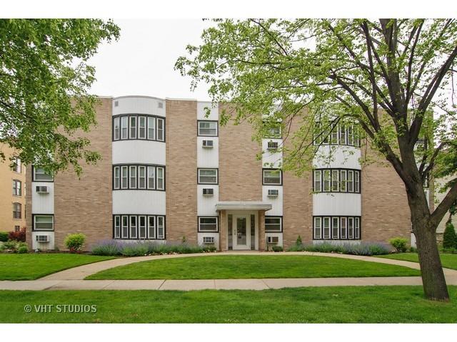 1130 Ontario St. #B5, Oak Park, IL 60302