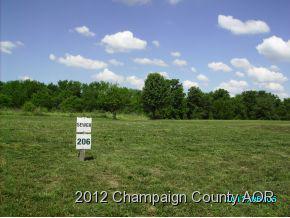 403 S Fox Run Dr, Mahomet, IL 61853