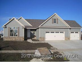 5114 Stonebridge Dr, Champaign, IL 61822