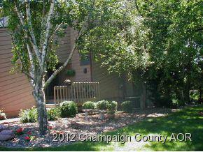 13 Briar Hill Circle, Champaign, IL 61822