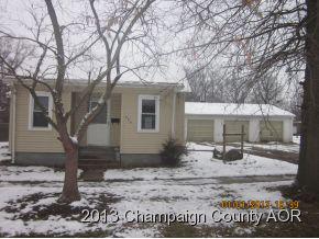 624 W 3rd St, Flora, IL 62839