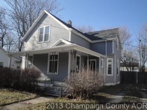 607 W Oakland Ave, Bloomington, IL 61701