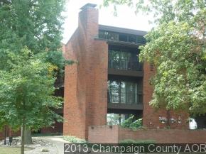 107 N Elm #103, Champaign, IL 61820