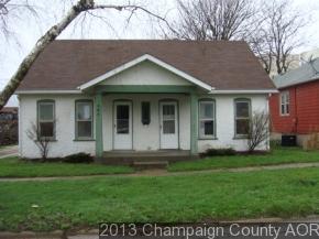 301 S Mcclun St, Bloomington, IL 61701