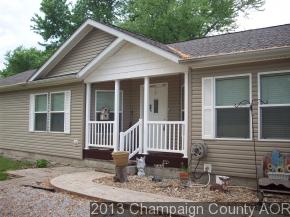15 Maple Lane, Camargo, IL 61919