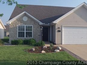 707 Newton Dr, Champaign, IL 61822