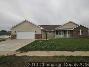 301 Zehr, Fisher, IL 61843