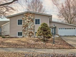 1605 Harbor Point Dr, Champaign, IL 61821