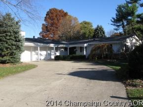 15 Oak Ct, Champaign, IL 61822