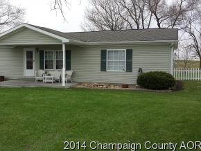 764 Dogwood Dr, Arcola, IL 61910
