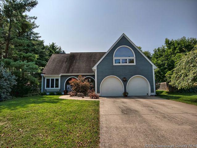 16 Oak Ct, Champaign, IL 61822