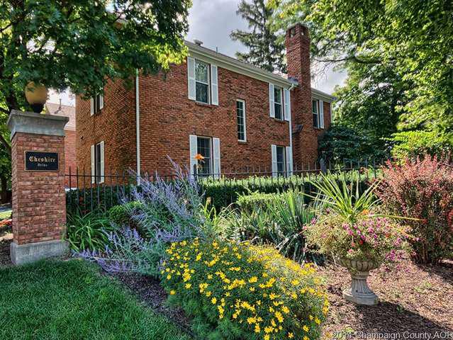 911 C Cheshire, Champaign, IL 61821