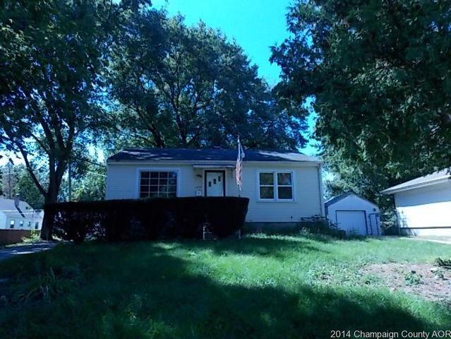 1405 Greenbriar Dr, Champaign, IL 61820