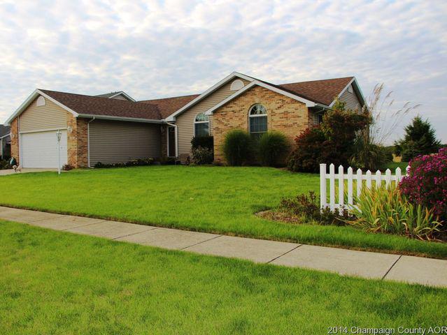 500 Mouton Ct, Savoy, IL 61874