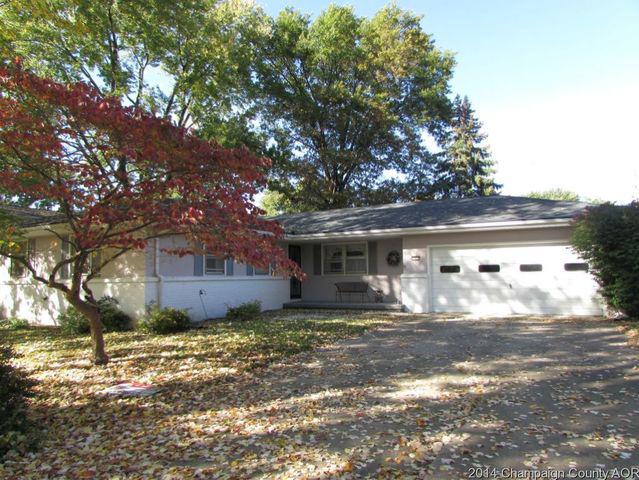 3 Canterbury Ct, Champaign, IL 61821