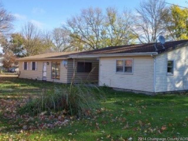 103 Matteson Dr, Villa Grove, IL 61956