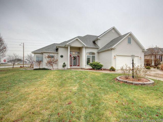 530 Hawthorne Dr, St. Joseph, IL 61873