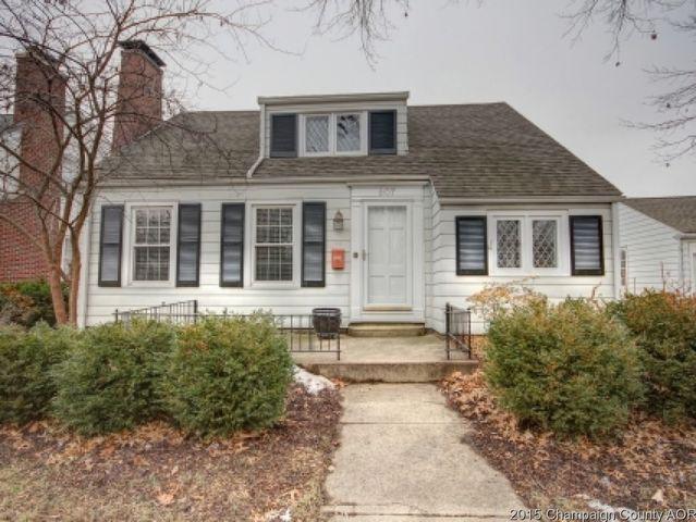 907 W John St, Champaign, IL 61821