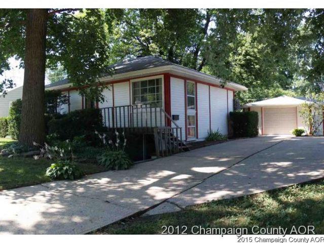 208 Brookwood Dr, Champaign, IL 61820