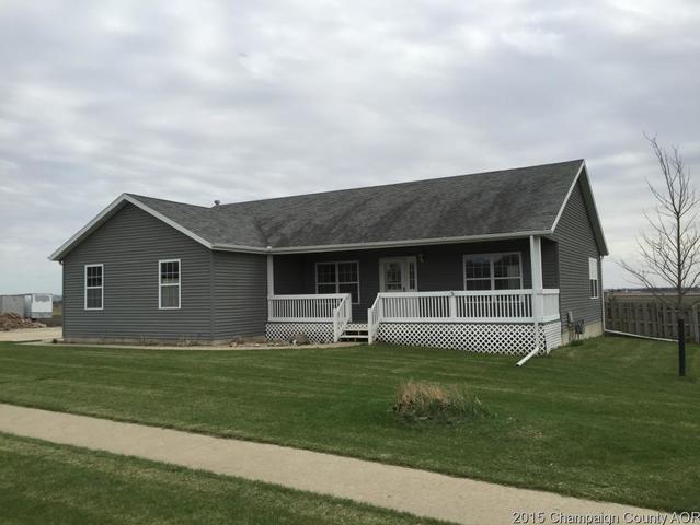 450 E Meuser Dr, Paxton, IL 60957