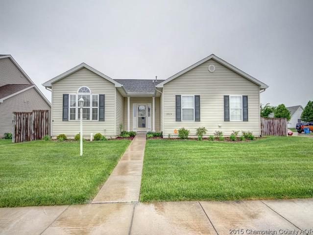 3925 Rockdale Dr, Champaign, IL 61822
