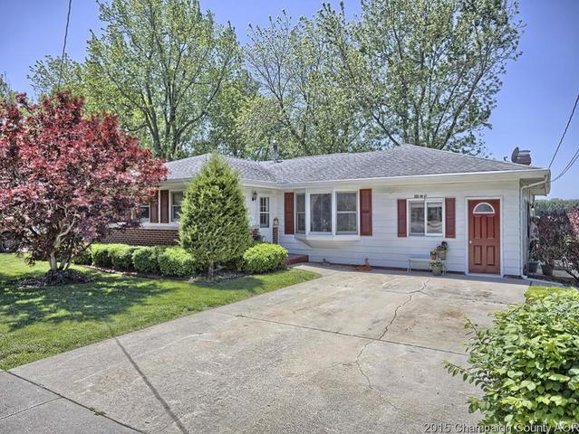 301 N West St, Sadorus, IL 61872