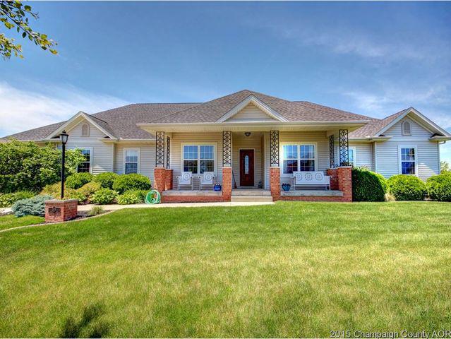 305 Emerald Ln, Philo, IL 61864