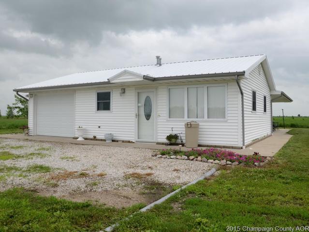1687 Cr 2500 N, Arthur, IL 61911