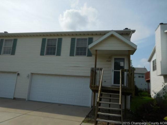 1528 Martin Luther King Dr, Bloomington, IL 61701